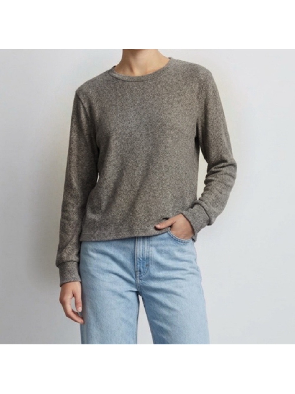 Uniqlo Fleece Longsleeve Brown Speckle Size Medium